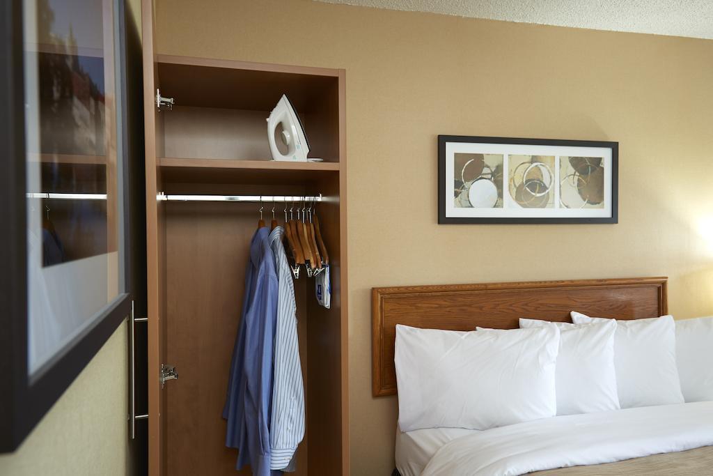 Comfort Inn Hamilton Buitenkant foto