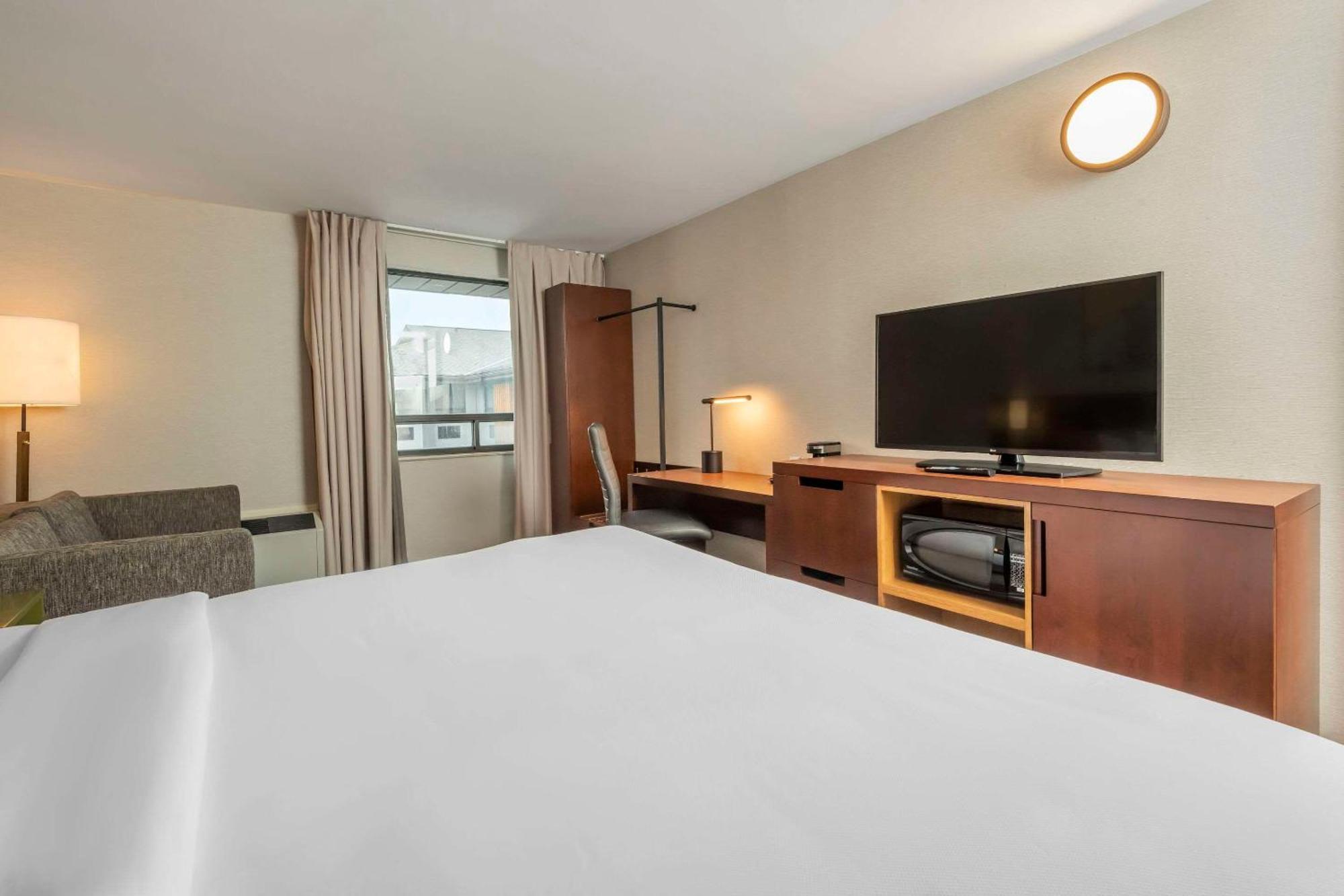 Comfort Inn Hamilton Buitenkant foto