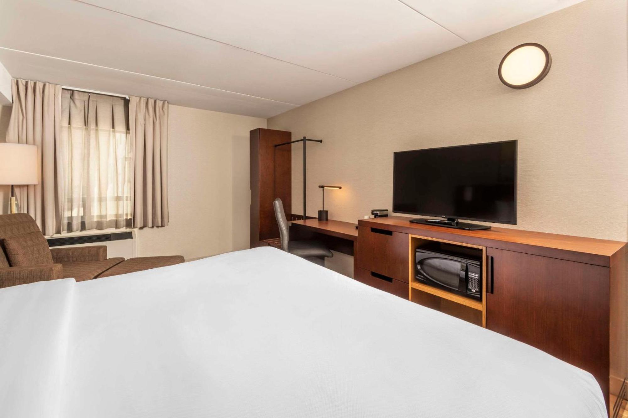 Comfort Inn Hamilton Buitenkant foto