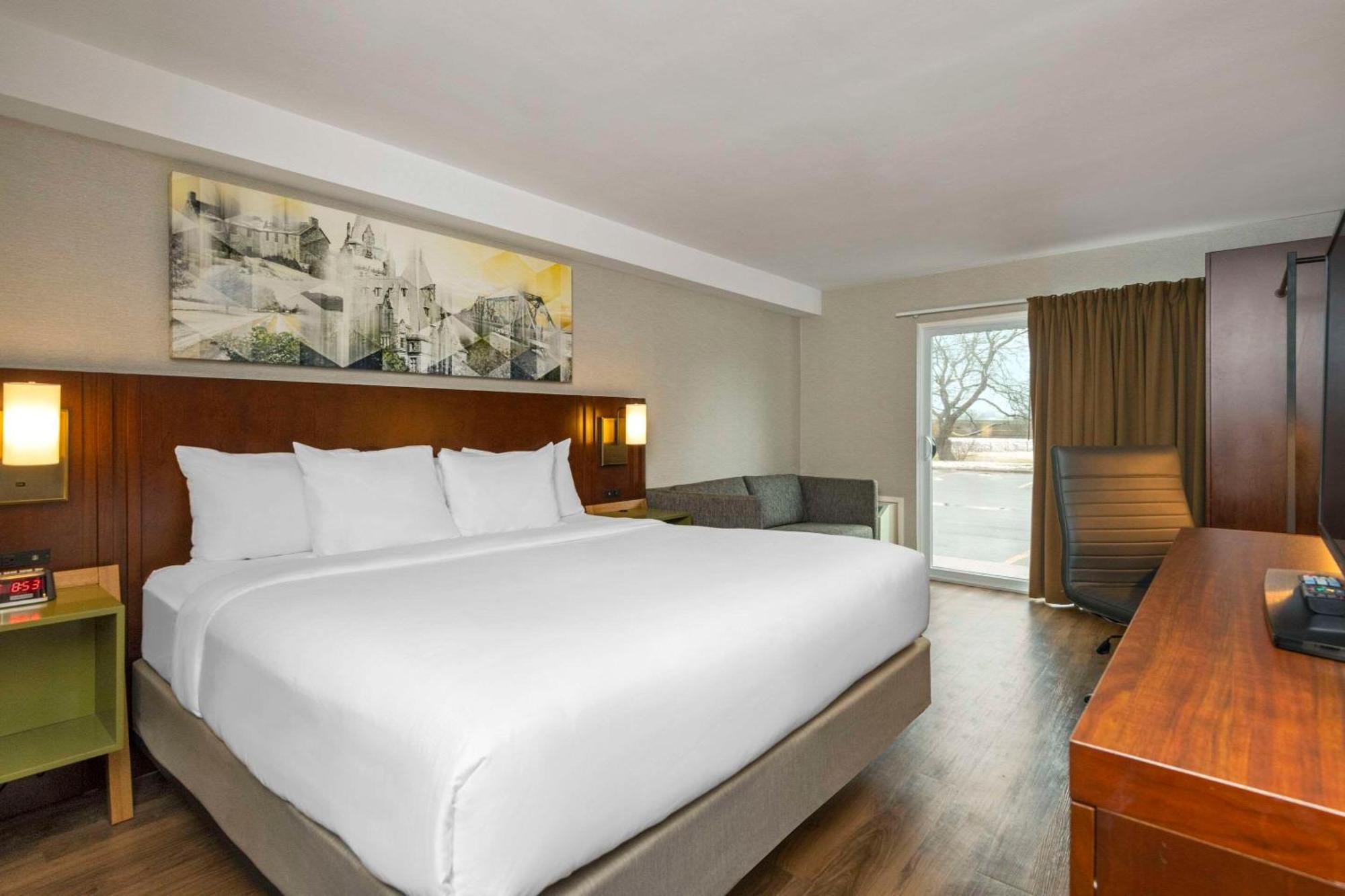 Comfort Inn Hamilton Buitenkant foto